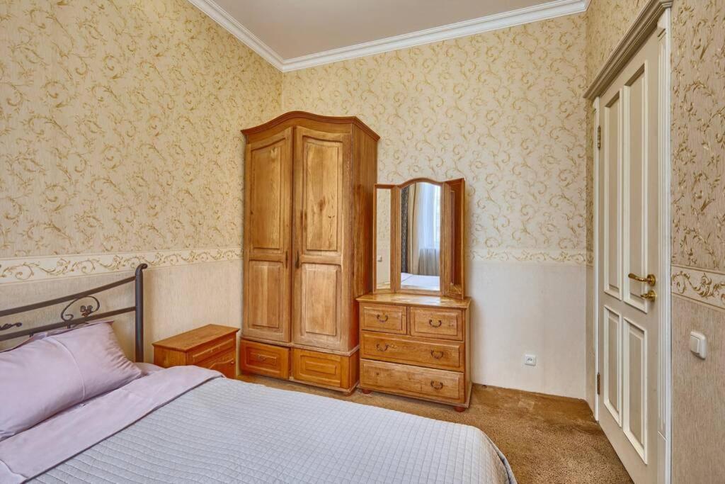 Apartment Near Bessarabsky Square Kyiv Exterior photo